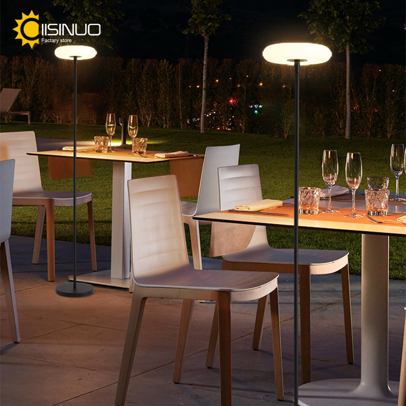 Lampada da terra per esterni L - Pool Light Solar Rechargeable recensione e prezzo